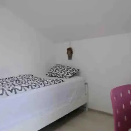 Relax In Spacious Garden House * Prisovice